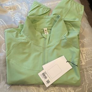 Brand New Lululemon Water Repellent Stretch Tennis Jacket in Size 12 Color Mint